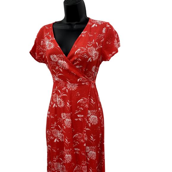 Knot Sisters red floral wrap maxi dress - Picture 2 of 4